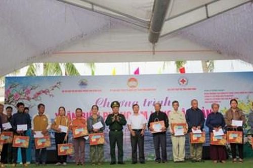 Bộ đội Biên phòng tỉnh Bình Định tổ chức chương trình 'Xuân Biên phòng ấm lòng dân bản'