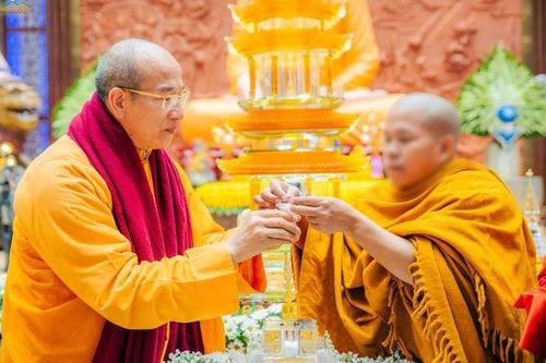 Chùa Ba Vàng và sư trụ trì Thích Trúc Thái Minh vi phạm pháp luật về tín ngưỡng, tôn giáo