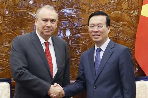 Chủ tịch nước Võ Văn Thưởng tiếp Đại sứ New Zealand và Peru