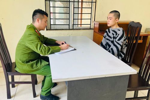 'Báo động đỏ' học sinh lập băng nhóm