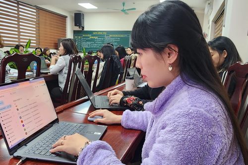 Hà Nội đẩy mạnh chuyển đổi số trong quản lý giáo dục