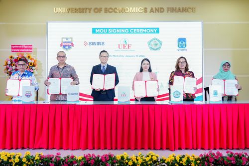 Trường Đại học Kinh tế - Tài chính TPHCM hợp tác với Indonesia và Malaysia