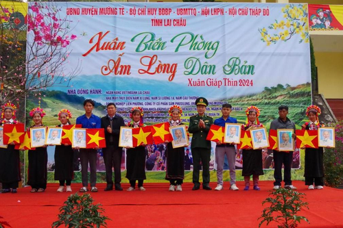 Xuân về trên biên giới Lai Châu