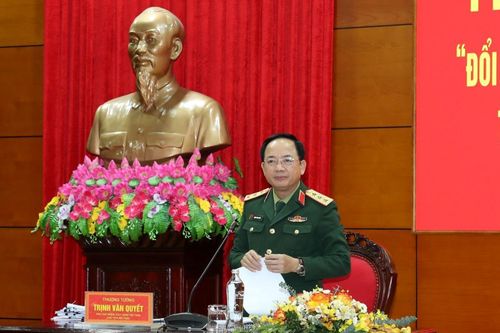 Đổi mới công tác giáo dục khoa học xã hội và nhân văn trong nhà trường Quân đội