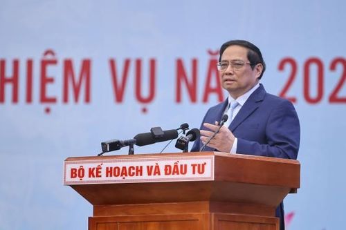 Tập trung thực hiện hiệu quả, thực chất cơ cấu lại nền kinh tế gắn với đổi mới mô hình tăng trưởng