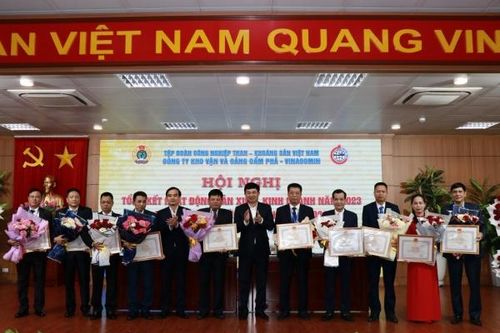 Năm 2024, Công ty Kho vận và Cảng Cẩm Phả sẽ tiêu thụ hơn 65 triệu tấn than