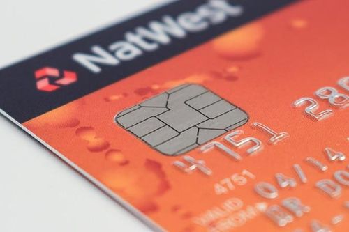 Nhà đầu tư nước ngoài phải mở tài khoản ngân hàng tại Lào