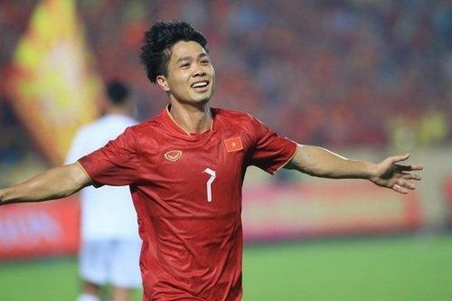 Công Phượng: 'Tôi chưa từng thấy HLV nào dữ dằn như HLV Troussier'