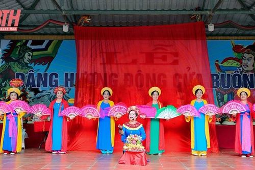 Vang tiếng hát chèo trong nhịp sống hiện đại