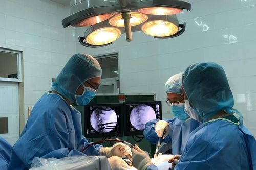 Tăng cơ hội sống cho người mắc bệnh lý cột sống cổ