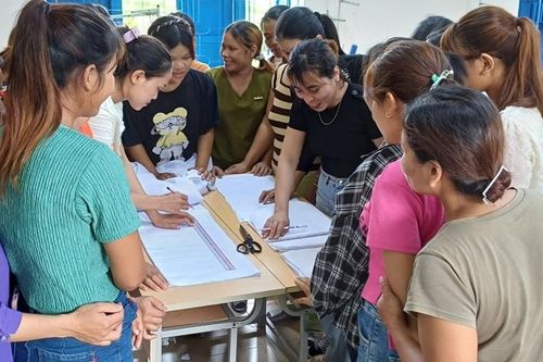 Tiếp tục hoàn thành các chỉ tiêu về an sinh xã hội và chương trình trọng điểm