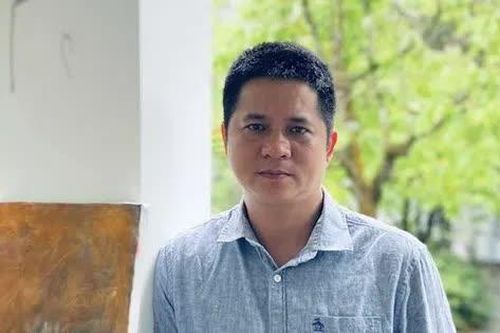 Hoàng Đăng Khanh với triển lãm 'Tiếng thì thầm của phố' tại J Art Space