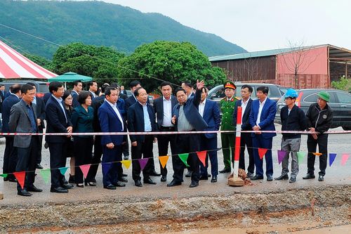 Thủ tướng kiểm tra các dự án lớn tại Hải Dương