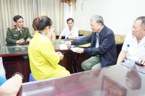 Mong các anh sớm bình phục để trở về với gia đình, đồng đội