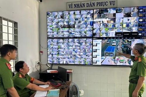 Quận 12: Hệ thống 'mắt thần' giữ bình yên phố phường