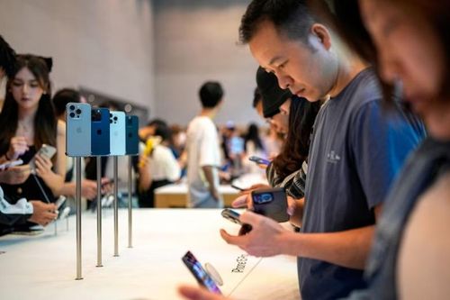 Doanh số iPhone ở Trung Quốc giảm 30%