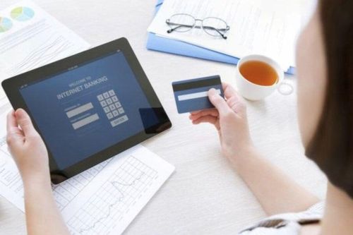 Tài khoản ngân hàng dưới 50.000 đồng có bị khóa?