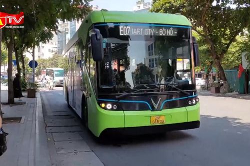 Các tuyến buýt mới đấu thầu của Hà Nội chuyển đổi sang sử dụng xe điện