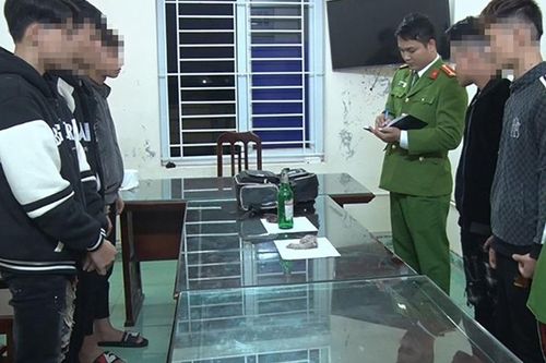 Truy xét nhanh nhóm đối tượng dùng hung khí hỗn chiến khiến 1 người hôn mê