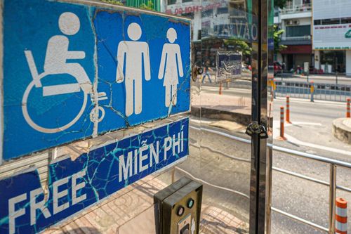 Đến toilet cũng có app thuê phòng