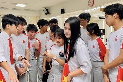 Học sinh THPT học trước chương trình đại học: Hướng mở cho học sinh xuất sắc