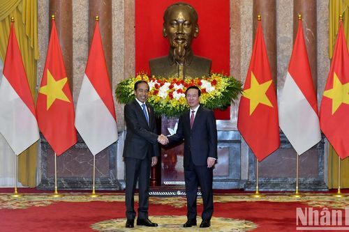 Chủ tịch nước chủ trì lễ đón và hội đàm với Tổng thống Indonesia
