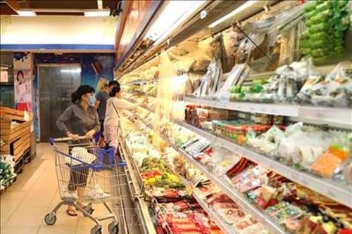Siêu thị tăng giờ mở cửa, có nơi mở cả mồng 1 Tết