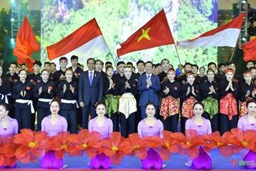 Chủ tịch nước Võ Văn Thưởng và Tổng thống Indonesia dự chương trình biểu diễn võ thuật