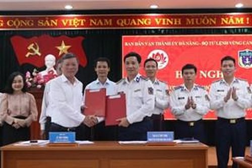 Ký kết phối hợp công tác dân vận 'Cảnh sát biển đồng hành với ngư dân'