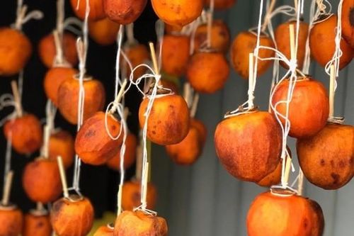 Mê ăn hồng treo gió, người đàn ông đi cấp cứu