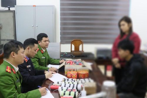Nam sinh Hà Tĩnh bị khởi tố vì tự chế hơn 200 quả pháo nổ