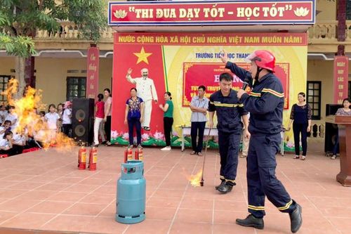 Phối hợp phòng chống cháy nổ tại các trung tâm ngoại ngữ, tin học Hải Phòng