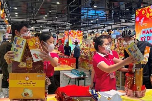 Thị trường Tết 'nóng' từng ngày