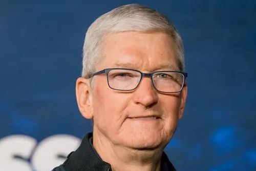 Thu nhập Tim Cook giảm mạnh