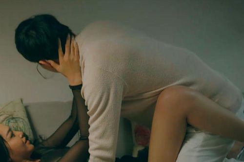 Tôi không dám cho con xem phim 'Chúng ta của 8 năm sau'
