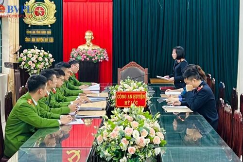 VKSND huyện Mỹ Lộc kiểm sát việc tiếp nhận, giải quyết tố giác, tin báo về tội phạm