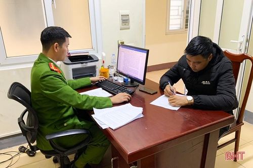 Lập tài khoản facebook để lừa 'xuất khẩu lao động', chiếm đoạt cả trăm triệu đồng