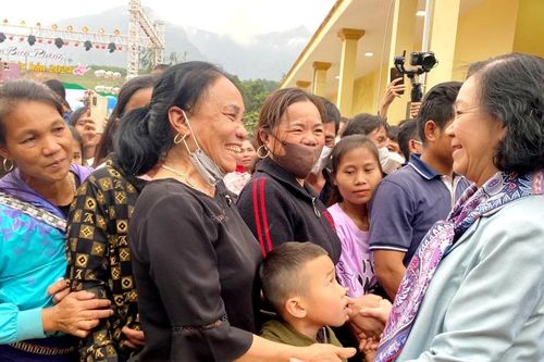 Xuân Biên phòng - ấm lòng dân bản tại xã biên giới tỉnh Quảng Bình