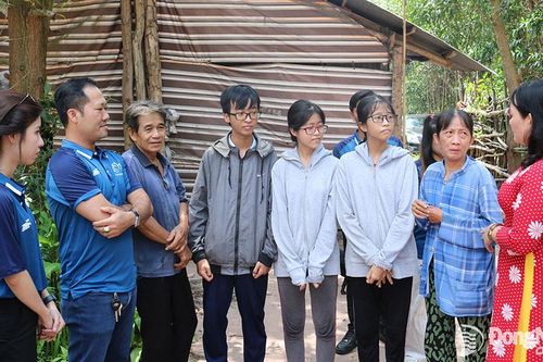 Chung tay chăm lo Tết cho người nghèo