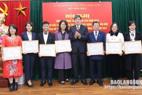 Tổng kết công tác Hội Nhà báo tỉnh và trao giải cuộc thi viết về xây dựng nông thôn mới