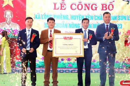 Lễ công bố xã Lóng Phiêng đạt chuẩn nông thôn mới
