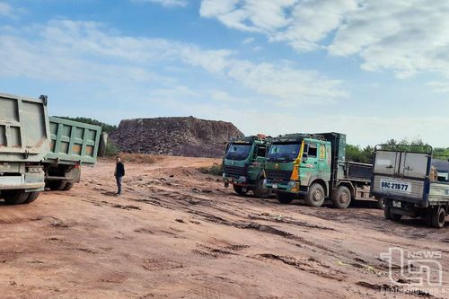 Phú Bình: Yêu cầu doanh nghiệp chấp hành nghiêm quy định trong khai thác, vận chuyển đất