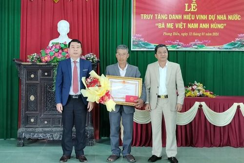 Phong Điền truy tặng danh hiệu vinh dự Nhà nước 'Bà mẹ Việt Nam Anh hùng'