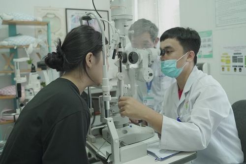 Mở rộng tiếp cận và sử dụng các dịch vụ y tế chất lượng cho người dân