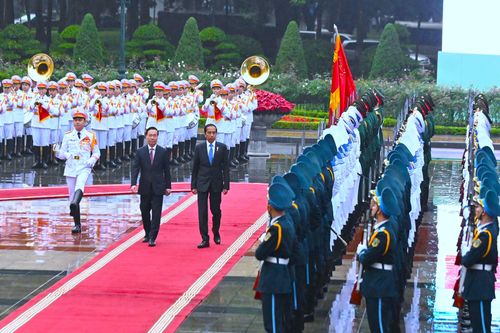 Chủ tịch nước đón Tổng thống Indonesia thăm chính thức Việt Nam