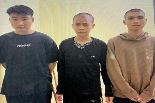 Bắt 3 đối tượng lưu hành tiền giả