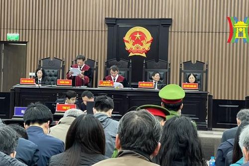Những hình ảnh đầu tiên của buổi tuyên án 38 bị cáo vụ Việt Á