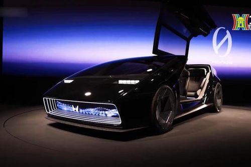 Honda ra mắt Saloon Concept có đầu xe như mũi tên