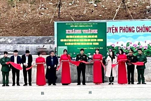Bộ đội Biên phòng Lào Cai xây dựng bể bơi huấn luyện phòng, chống đuối nước cho trẻ em biên giới