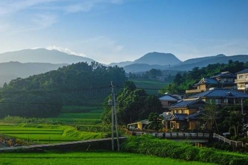 'Đối sách' rời phố về làng